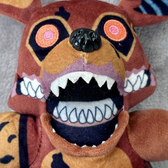Funke Five Nights at Freddy's Twisted Foxy Plush Bear 2016 - Picture 2 of 11